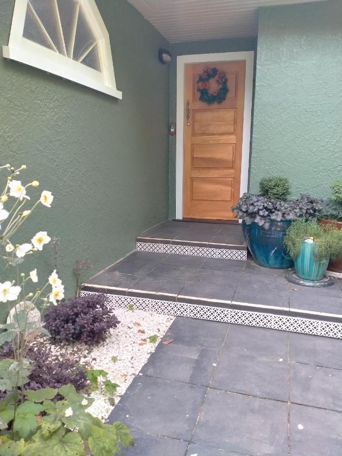 Amberly House Rotorua Bed & Breakfast Luaran gambar